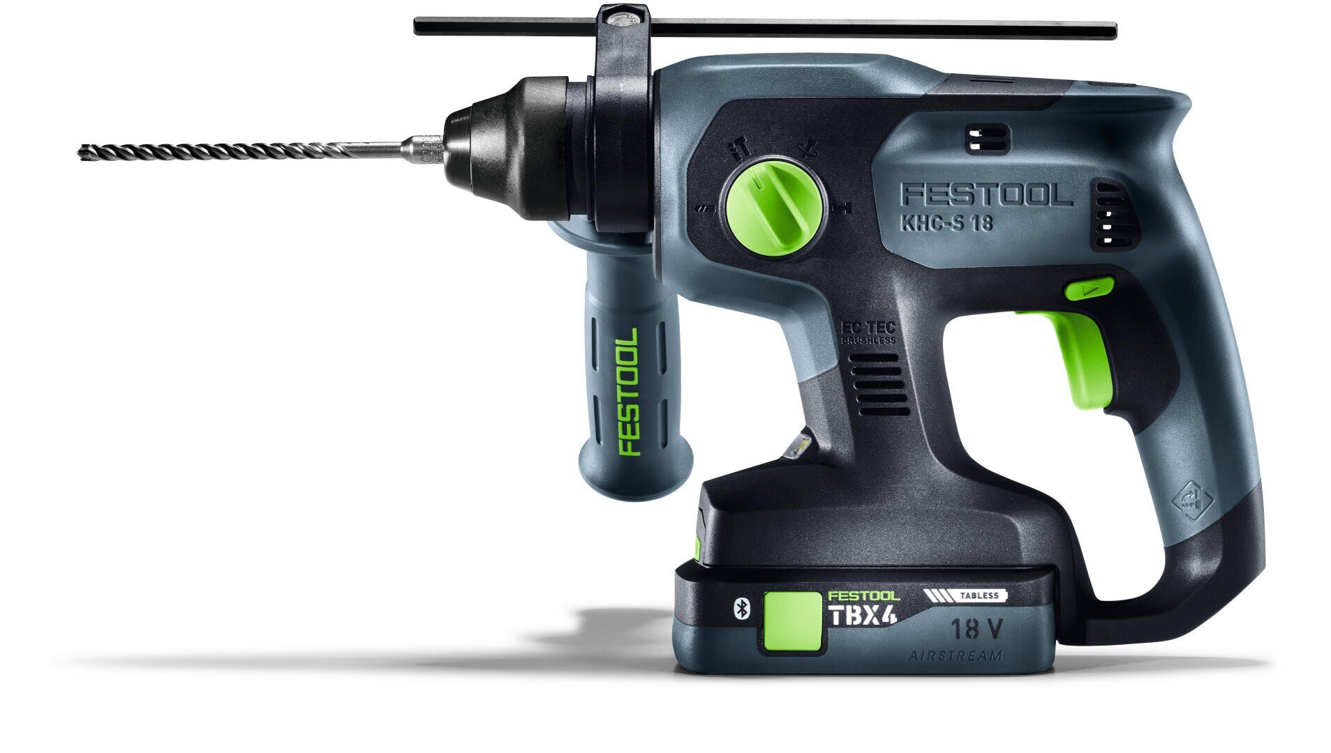 Ein Festool-Akku-Bohrhammer mit Seitengriff, aufgesetztem Bohrer und einem 18-V-Akku, abgebildet auf weißem Hintergrund.